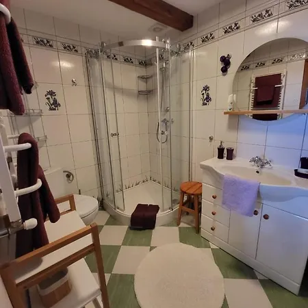 Lysa Gora Farm stay *