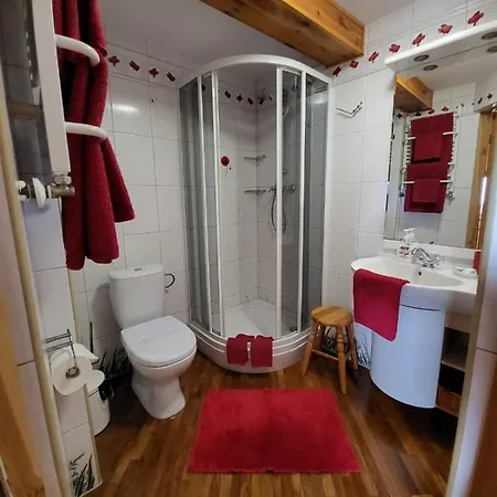 Lysa Gora Farm stay *
