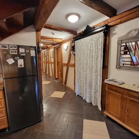 Lysa Gora Farm stay *