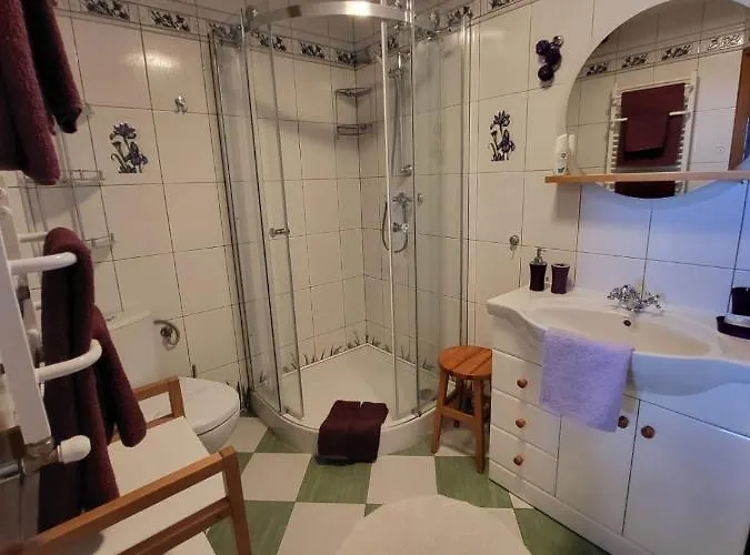 Lysa Gora Farm stay *