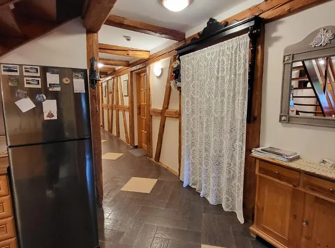 Lysa Gora בית חווה *